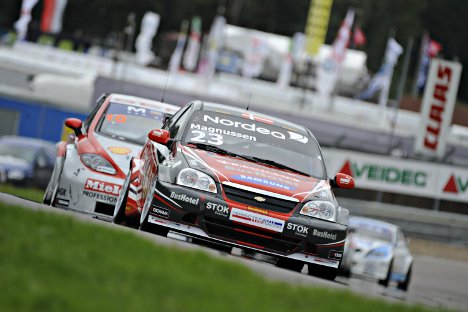 Jan Magnussen blev bedste dansker ved finaleløbene til Scandinavian Touring Car Cup på Ring Knutstorp